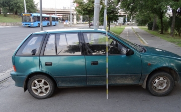 A fővárosig autózott a becskei autótolvaj, de kifogyott a benzin és vonatra szállt