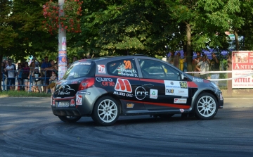 Veszprém Rallye - Ha kell, a hátamon viszem el az autót a célig!