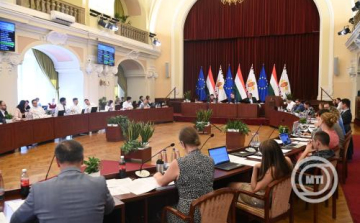 Hitelt kell felvennie a Fővárosnak