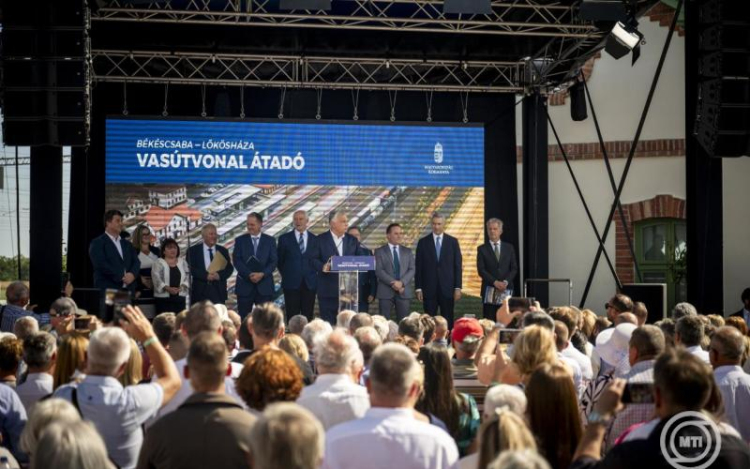 Orbán Viktor: ötvenezer álláshely jön létre az új gyáraknak köszönhetően az Alföldön