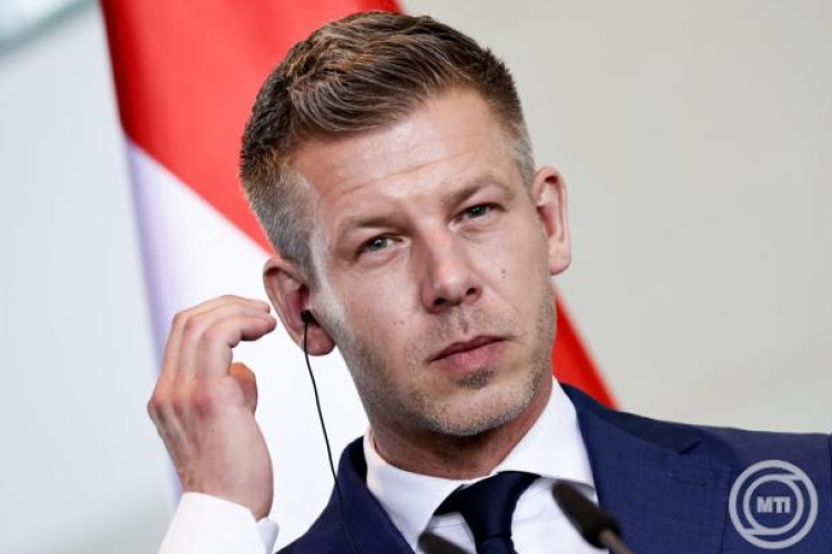 Magyar Péter: Ukrajna rendezi a kárpátaljai magyarok kisebbségi jogait
