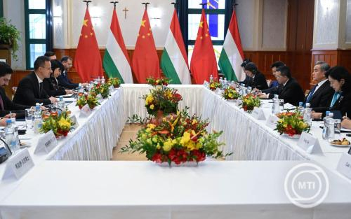 Szijjártó Péter: Magyarország rendkívül sokat profitál a Kínával folytatott együttműködéséből